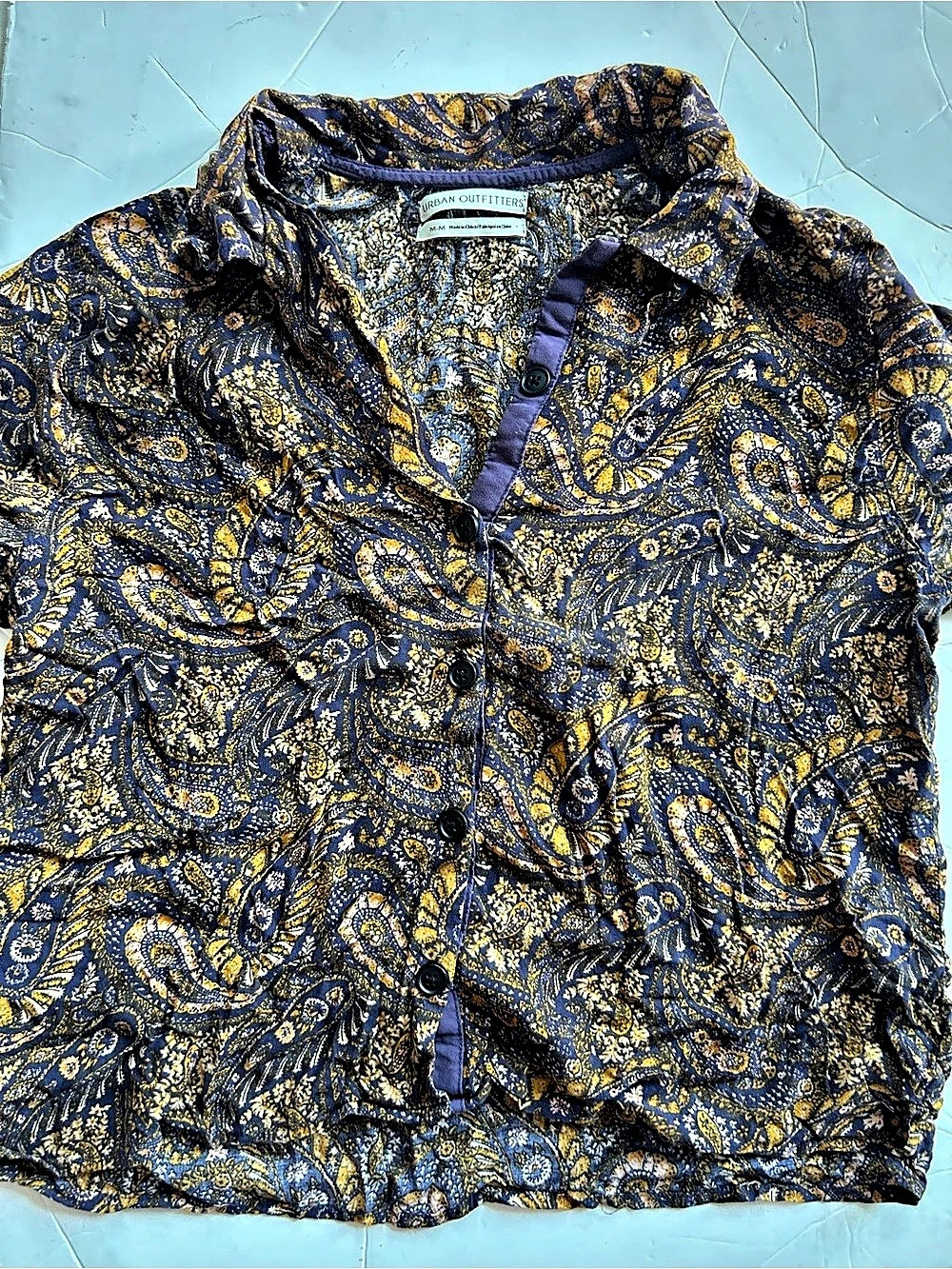 Urban Outfitters Paisley Button Down Shirt in Blue & Gold Size Medium
